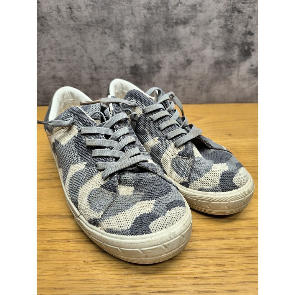 VH Design Shoes Size 6.5 Womens/Camo,‎ Stars, Retro Style,